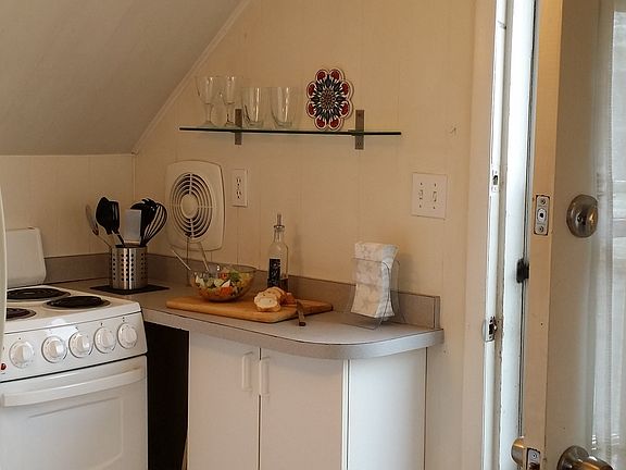 The kitchen has the amenities wanted most by someone who lik