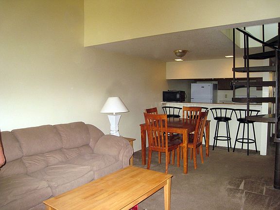 5th image of 1009 S 1st St #14587645