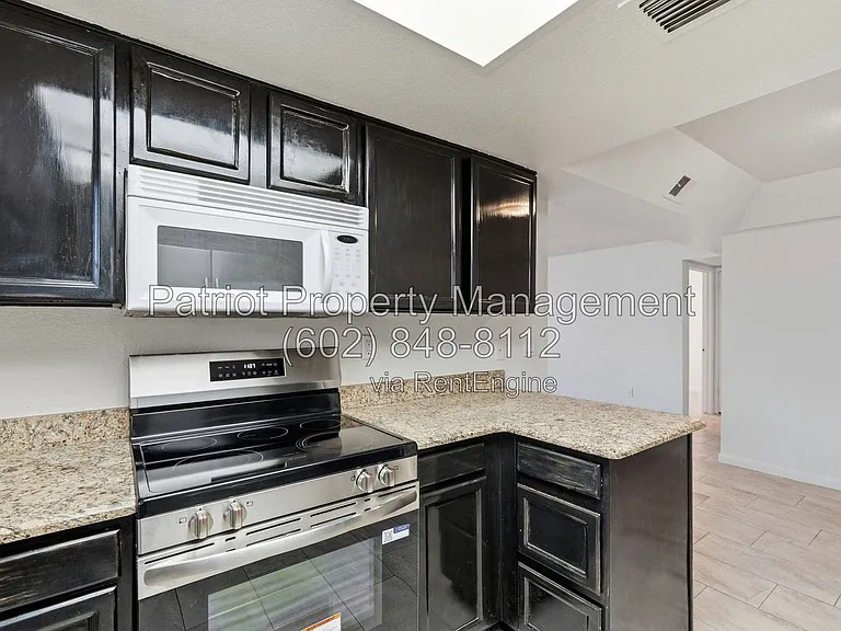 839 S Westwood #161 — Photo 14