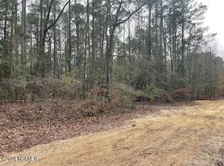 11 Oak Dr, Elizabethtown, NC 28337