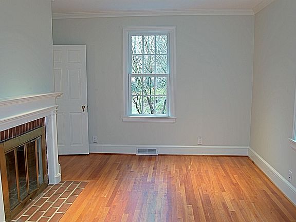 5th image of 4080 E Brookhaven Dr