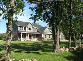 N2487 Zion Rd, Palmyra, WI 53156