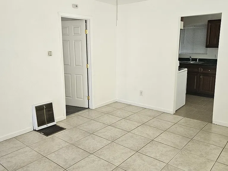 117 S 10th St #117 — Photo 3