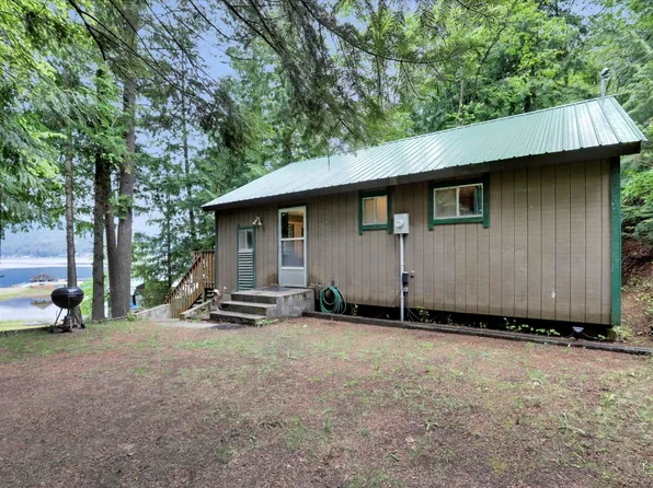 3970 Cedar Bay Rd, Loon Lake, WA 99148