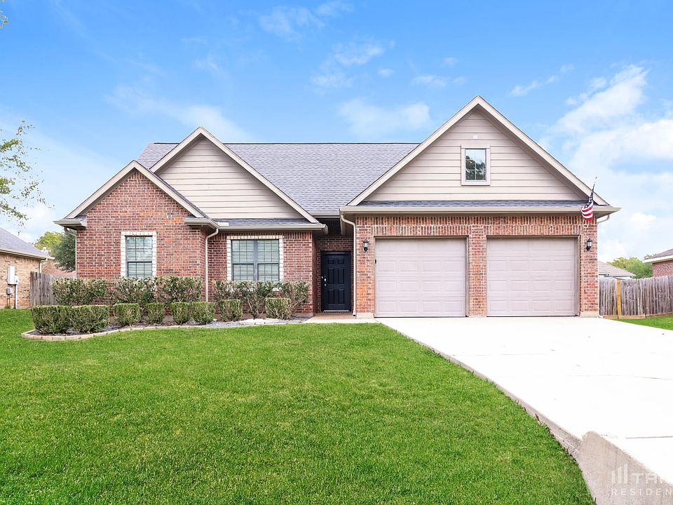 1st image of 13523 Lake Breeze Ln