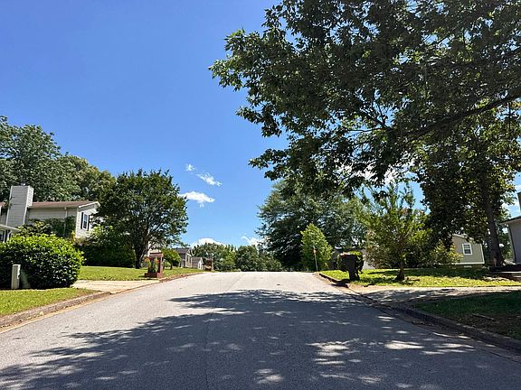 4th image of 2306 Ramblewood Cir