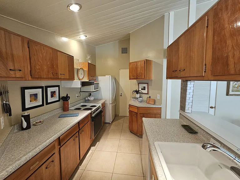 37800 Da Vall Dr #12 — Photo 13