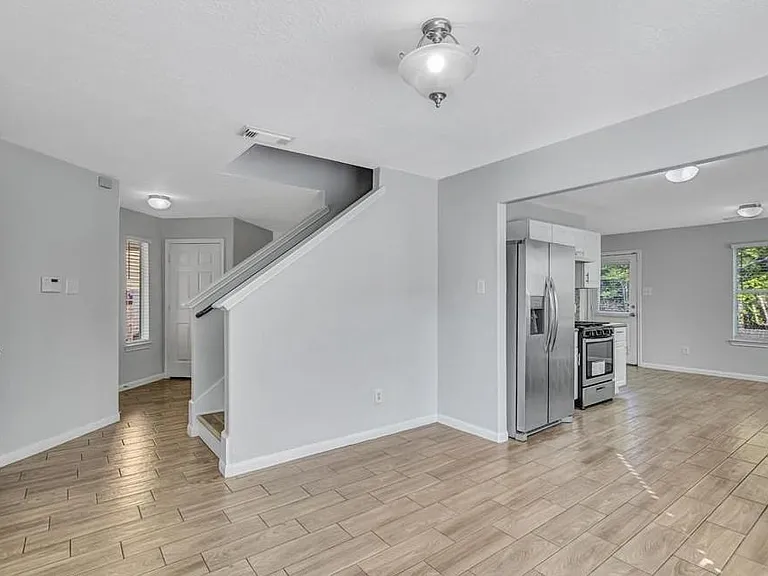 2927 Cypress Island Dr — Photo 14