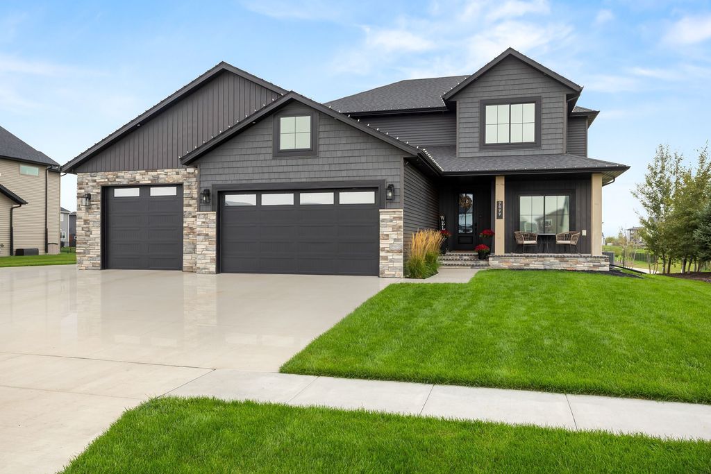 7899 Firefly Ln - Property Image