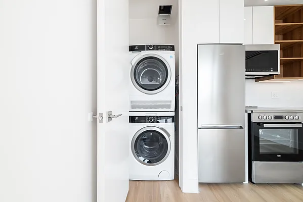 Rented by Key City Capital Inc | media 34