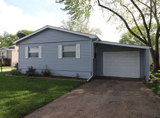 1186 Candida Rd, Elgin, IL 60123