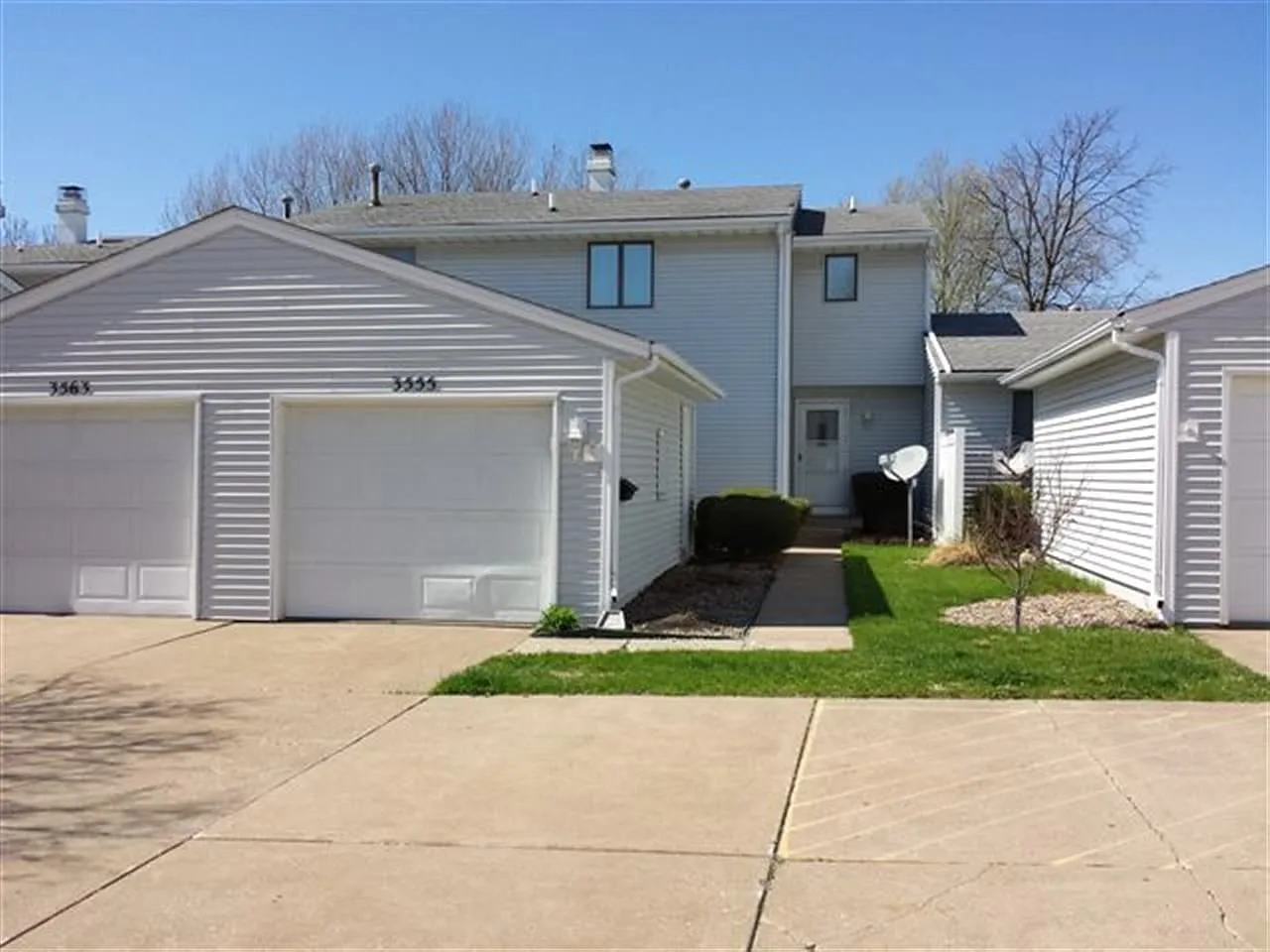 3555 Cedarview Ct photo 1