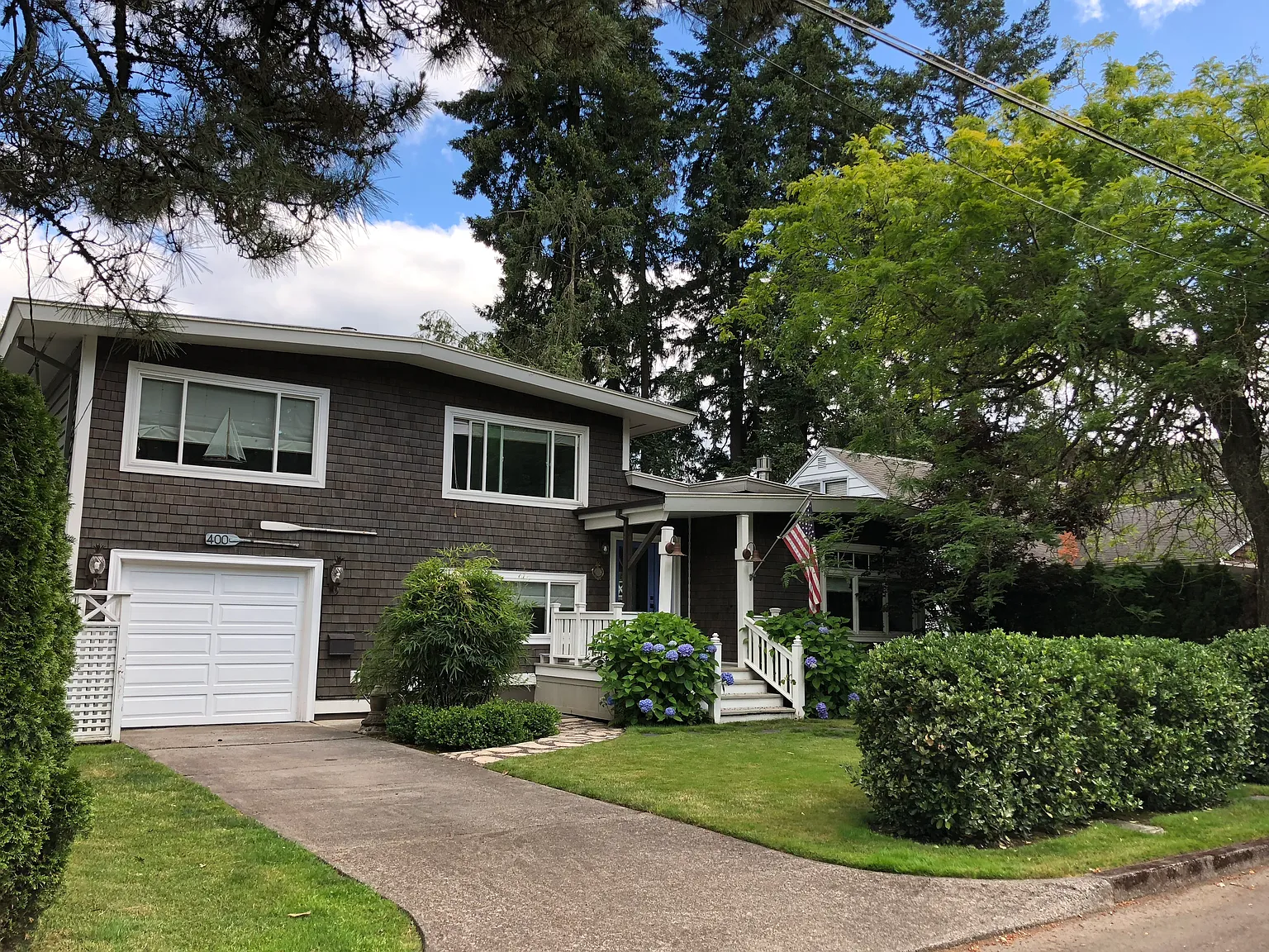 400 Lake Bay Ct photo 1