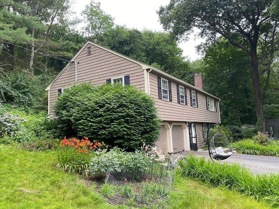 34 Clubhouse Ln, Wayland, MA 01778 | Zillow