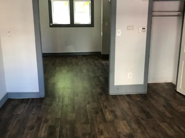 5840 Crittenden St, Philadelphia, PA 19138