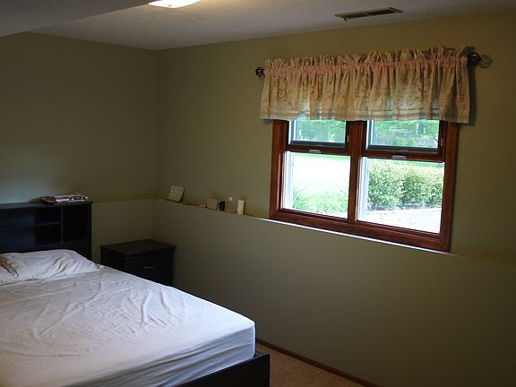 3rd image of 6071 Locklie Dr