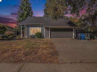 668 Duncan Dr, Vacaville, CA 95687