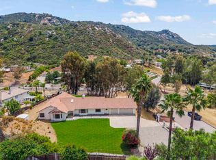 25945 Forest Dr, Escondido, CA 92026