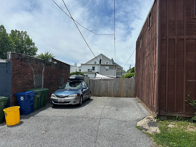 3635 Roland Ave #2 — Photo 15