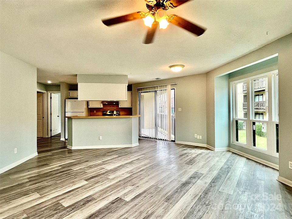 1st image of 8073 Cedar Glen Dr