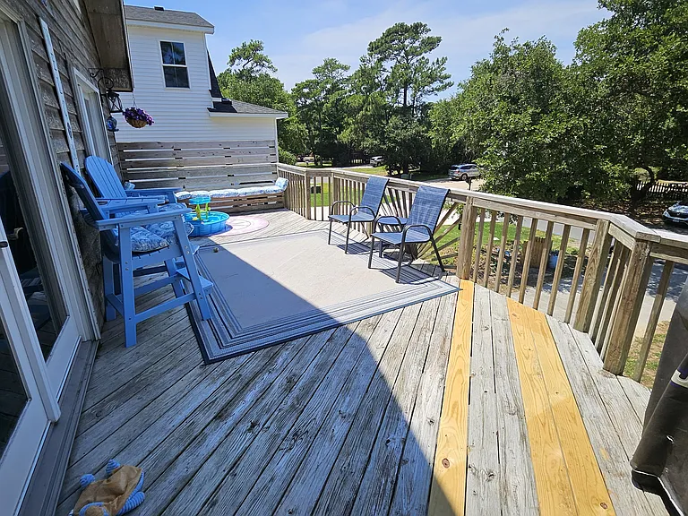 701 Teakwood Ln — Photo 5