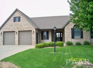 108 Heatherview Dr, East Peoria, IL 61611