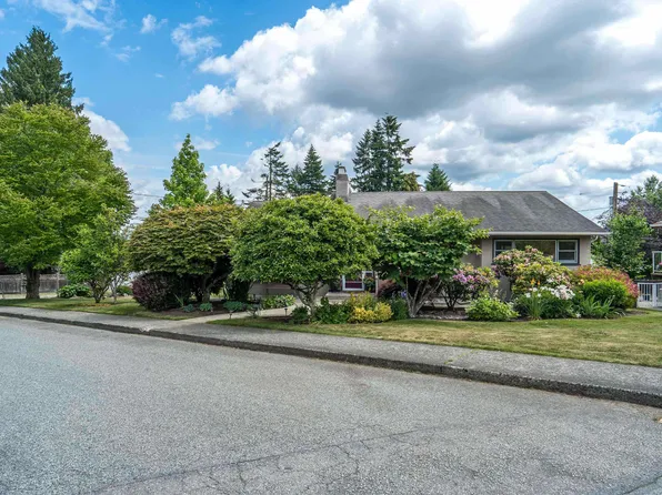 324 Churchill Ave, New Westminster, BC V3L 4P6