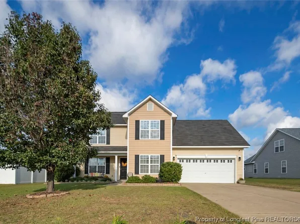 1418 Jockey Ct, Parkton, NC 28371