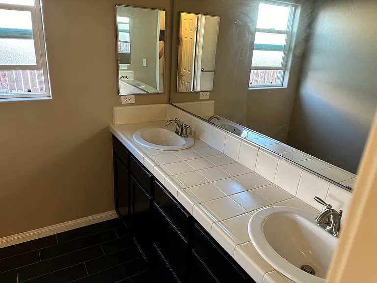 10306 Pinnacle Ct — Photo 7