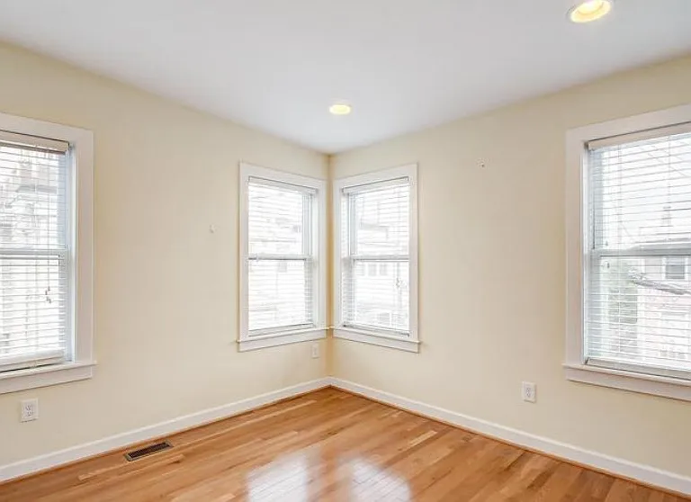 1538 Clarkson St — Photo 10