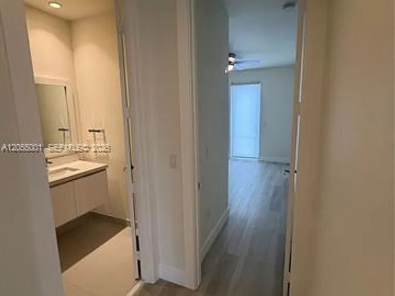 6440 NW 103rd Psge #Townhouse 6440 — Photo 52
