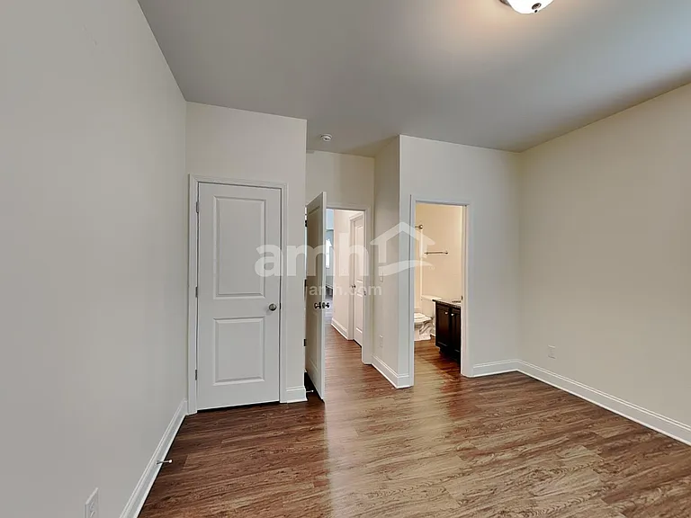 8034 Leonine Ct — Photo 15