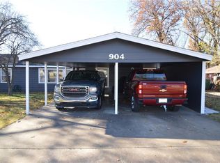 904 N 9th St, Rogers, AR 72756