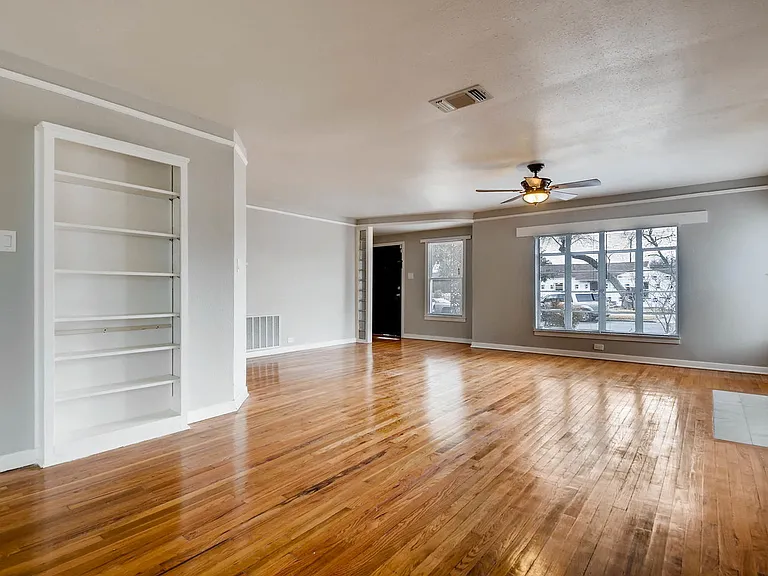 405 Quentin Dr — Photo 6