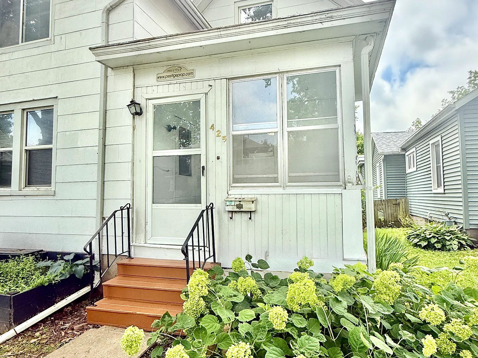 2 bed, 1681 sqft, $1,758 — Photo 2