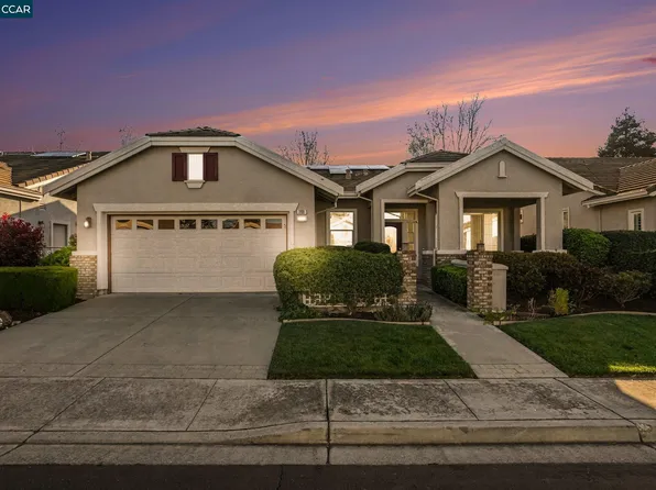 208 Summerset Dr, Brentwood, CA 94513