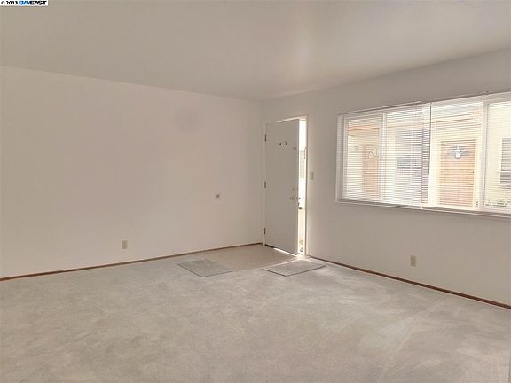 4th image of 1564 Quebec Ct APT 1