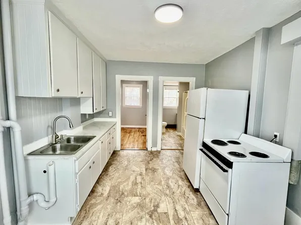 40 Nichols St #2, Lewiston, ME 04240