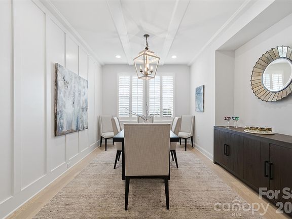 5th image of 1016 Thatcher Way