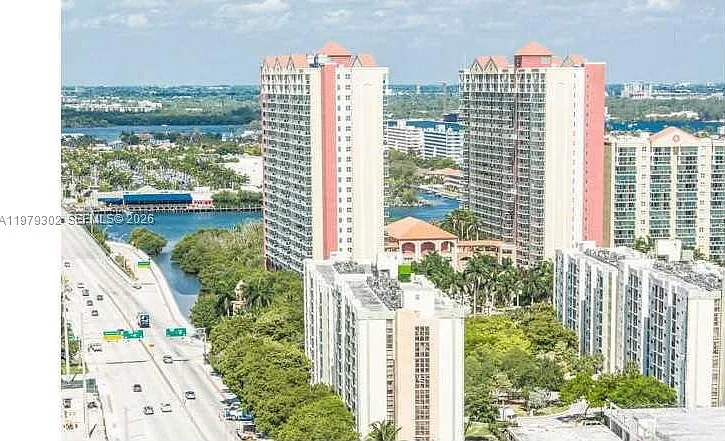 16699 Collins Ave #2406 — Photo 32
