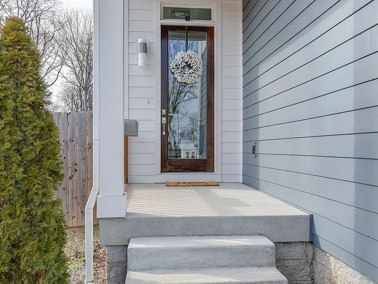 2815 W Kirkwood Ave #B — Photo 4