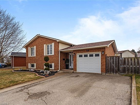 5th image of 80 Viscount Rd