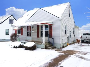 29940 Quinkert St, Roseville, MI 48066