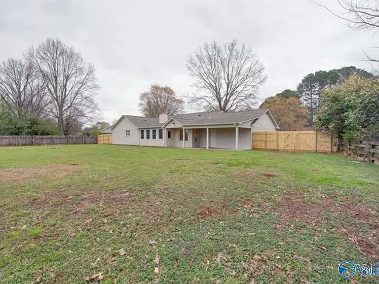 2042 Rosebury Ln SW — Photo 21