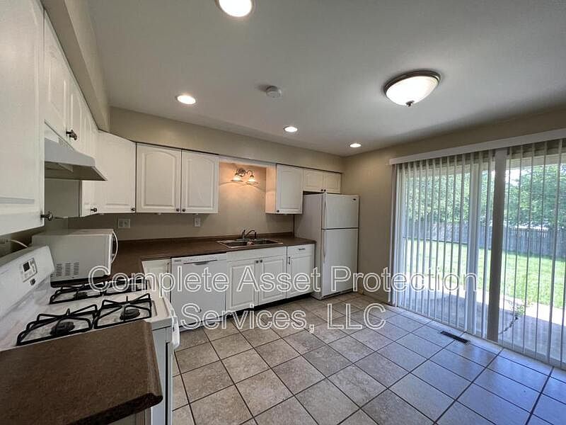 1st image of 3642 W 80th Ave