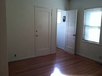 5th image of 430 Kenilworth Ave