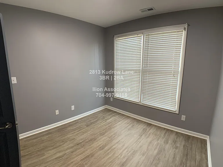 2813 Kudrow Ln #2813 — Photo 15