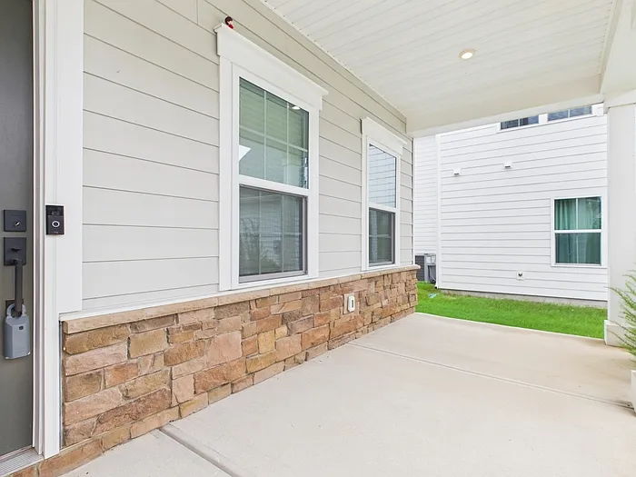 5 bed, 4.0 bath, 3466 sqft, $3,300 — Photo 4