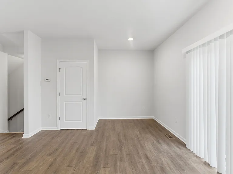 293 Magellan Dr — Photo 8
