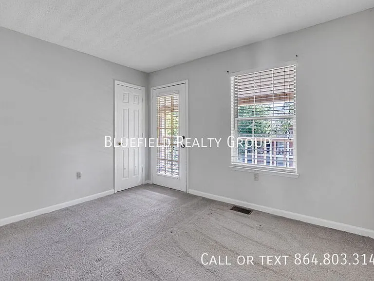 250 Elm St #922 — Photo 18